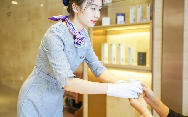 Lavande Hotel (Wuhan Jiqing Street)