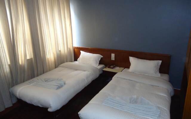Hotel Earth House