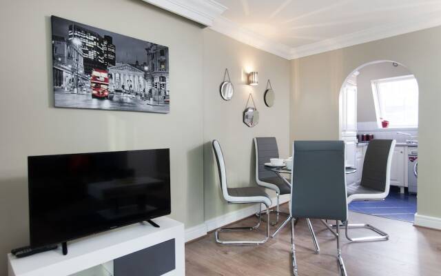 Luxury 2 bed apartment Warren Street