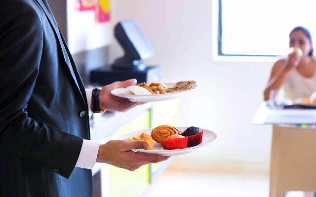 ibis Nashik Hotel