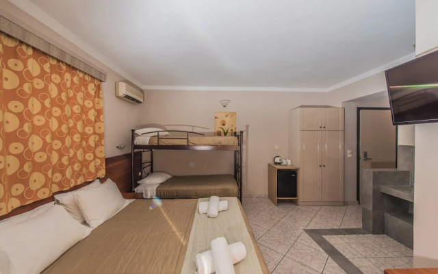 Planos Beach Hotel