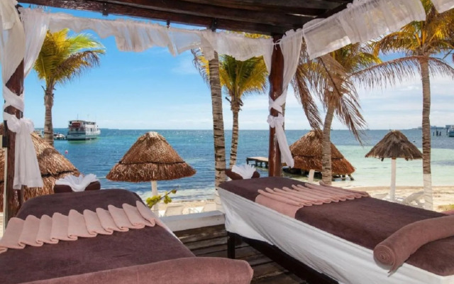 Ocean View Cancun Arenas