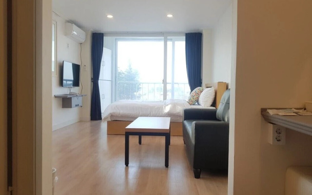 Goseong Sunshine Beach Pension