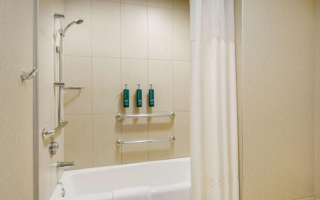 Hilton Phoenix Airport