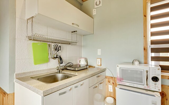 Seogwipo Red Piano Pension