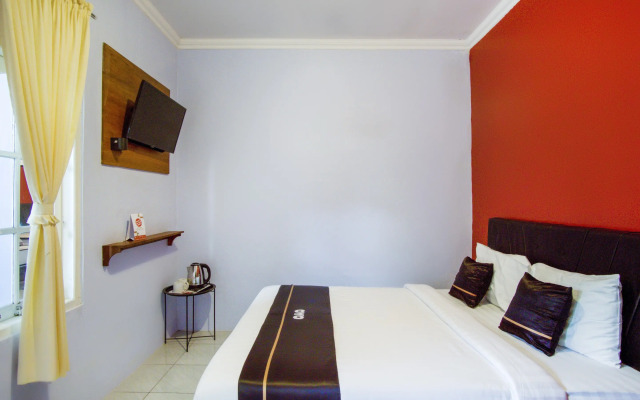 OYO Life 3301 Pondok Eyang Obi