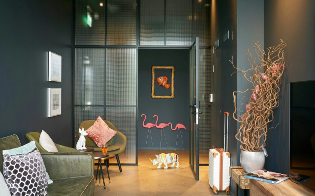 Moxy Edinburgh Airport - Image 3