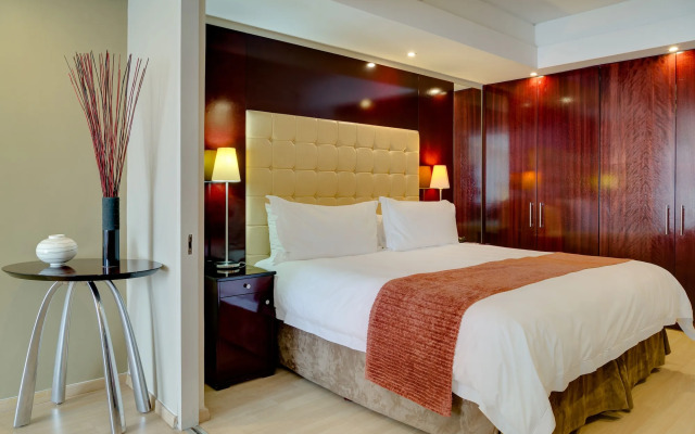Protea Hotel by Marriott Cape Town North Wharf
