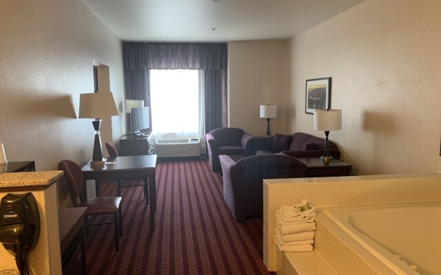 Crystal Inn Hotel & Suites Brigham City
