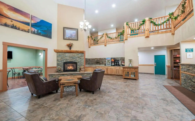 La Quinta Inn & Suites by Wyndham Belgrade - Bozeman Airport