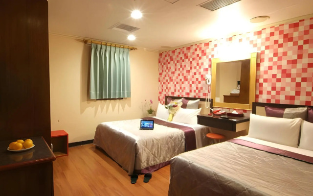 Left Bank Hotel