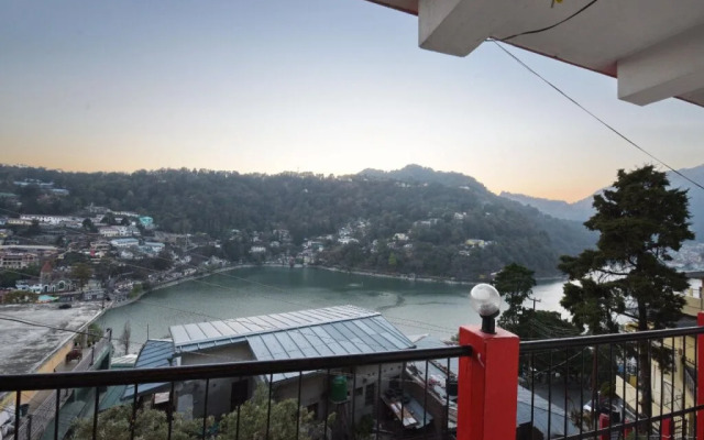 OYO 8878 Chinar Lake View