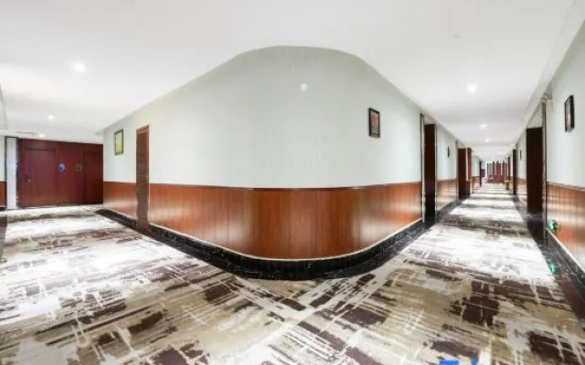 Senman Jingpin Hotel