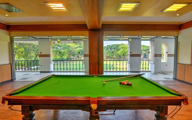 Celebrity Resort