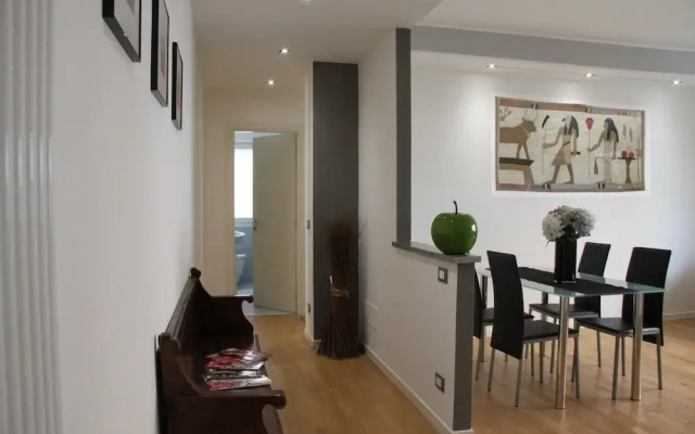 Gran Canal Apartment