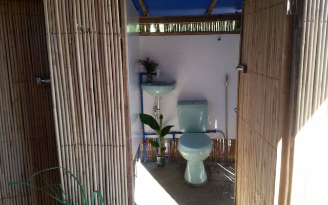 Banana Grove Backpackers Inn