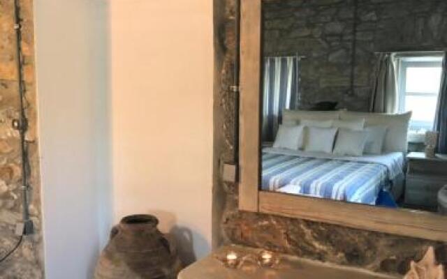 Thomas Villas on the beach Katapola