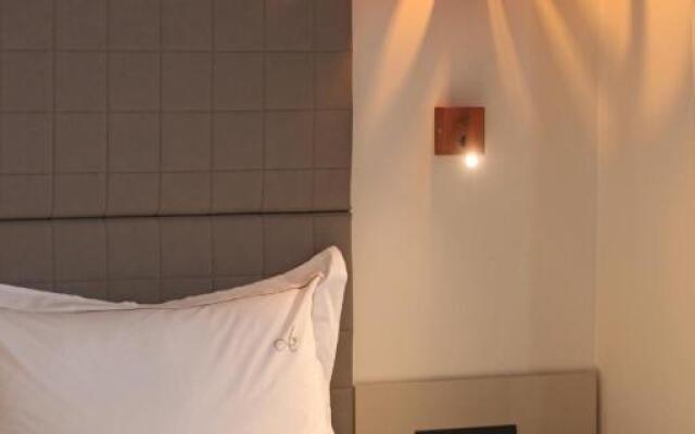 Athinais Luxury Apartments