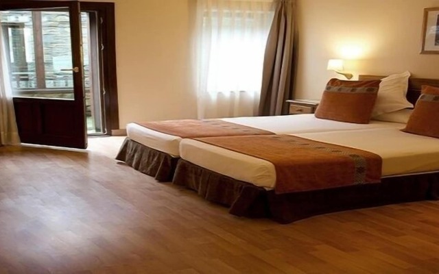 Hotel y Apartamentos Vilagaros