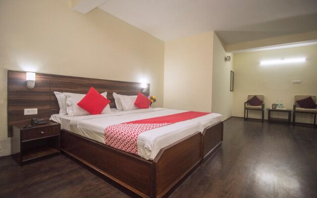 FabHotel Oak Ridge Retreat
