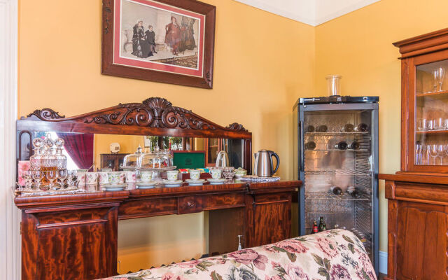 Ashton Gate Guest House