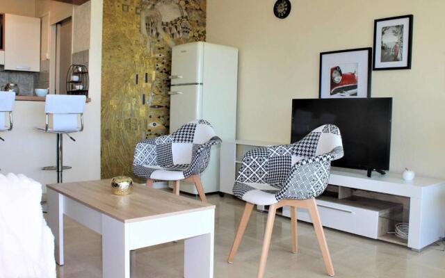 Appartement Villeneuve-Loubet, 1 pièce, 2 personnes - FR-1-252A-65
