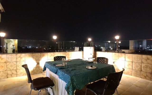 Hotel Tilak