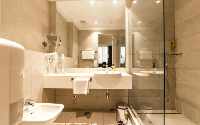 Belgrade Inn Garni Hotel