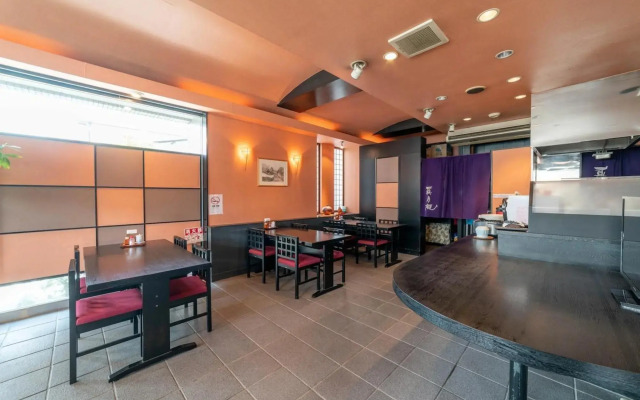 OYO Business Hotel Nishiura Yokkaichi