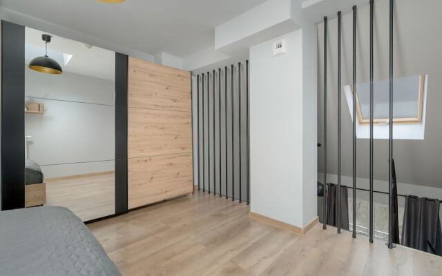 Loft Antresola&balkon Poznań by Renters
