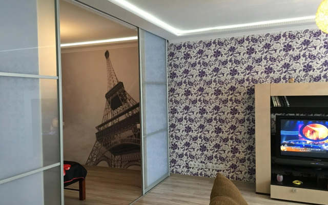 Апартаменты на Луначарского 32