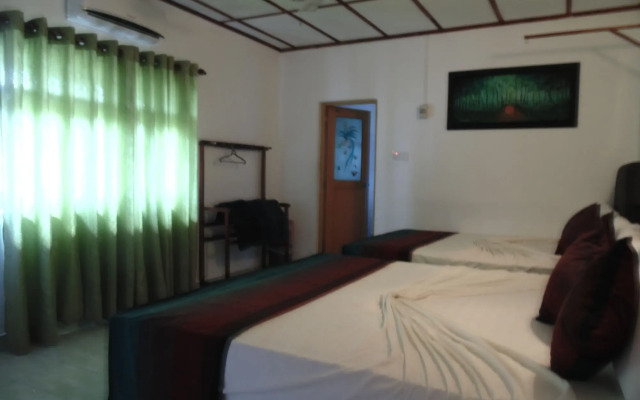 Thilaka City Hotel