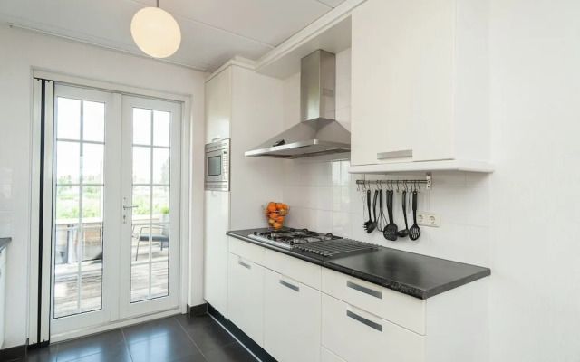 Boathouse Villa Near Stavoren With View