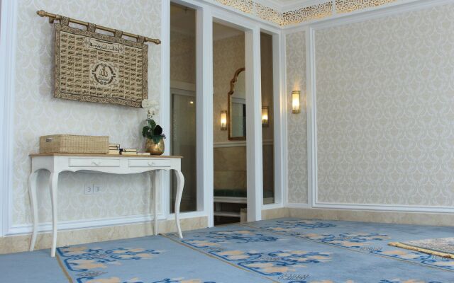 Noor Hotel