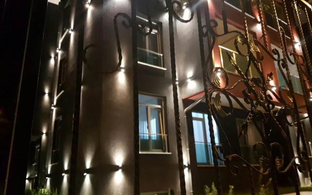 Doctor House Residence