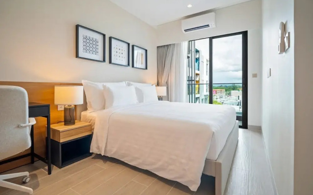 Laguna Lakeside Residences