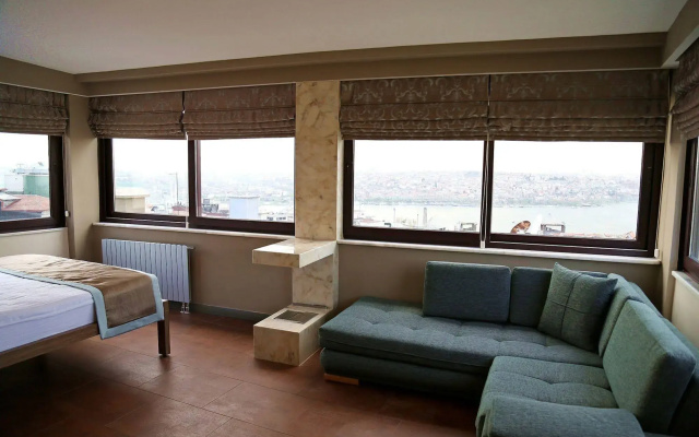 The Pera Hotel
