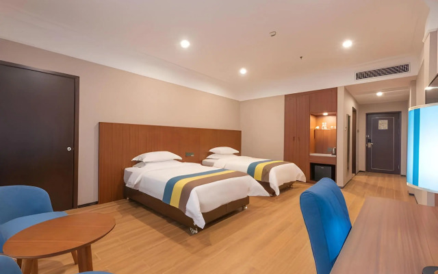 Carrianna Hotel