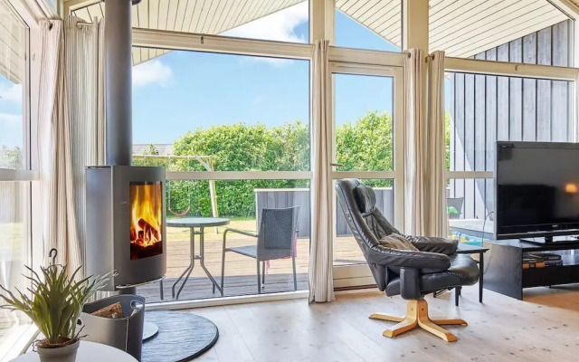 8 Person Holiday Home in Nexo-by Traum