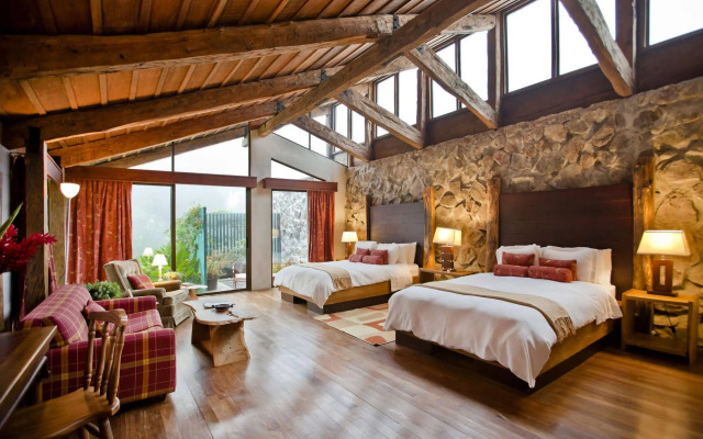 Poas Volcano Lodge