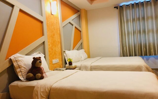 Sunshine Inn Plus