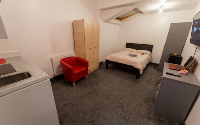 966 Pershore Road Studios In Guest House