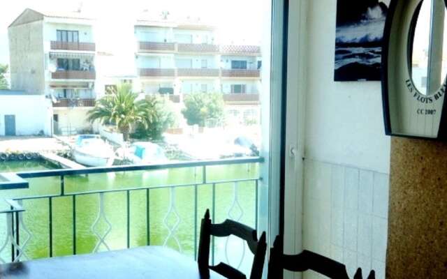 114-bonito Apartamento al Canal