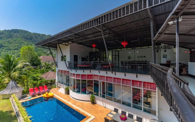 Villa Nap Dau 8 Bedrooms