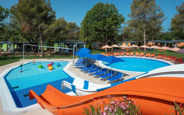 Mobilhome Victoria Camping Lanterna