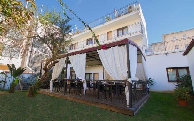 Hotel Domomea