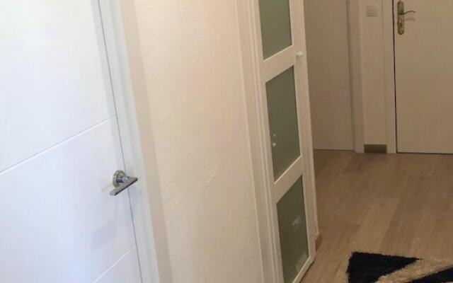 Apartment With 3 Bedrooms In Salou