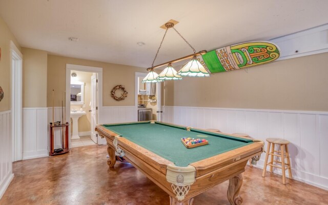 Knee Deep In Paradise