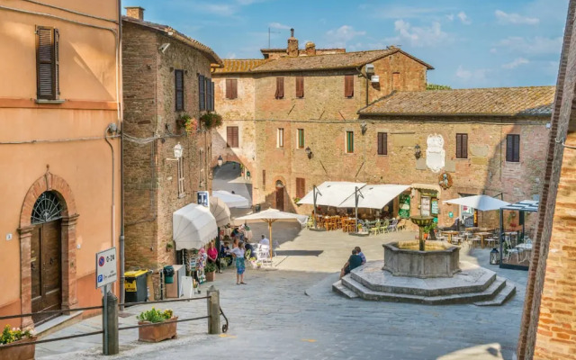 Olive Branch Apt In Farmhouse With Pool