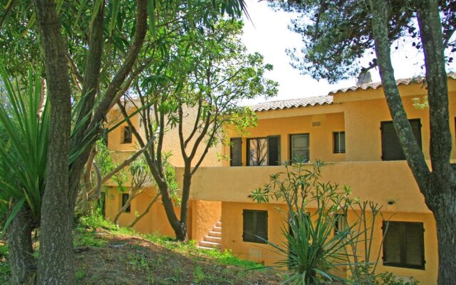Apartment With 2 Bedrooms in Porticcio, With Wonderful Mountain View,